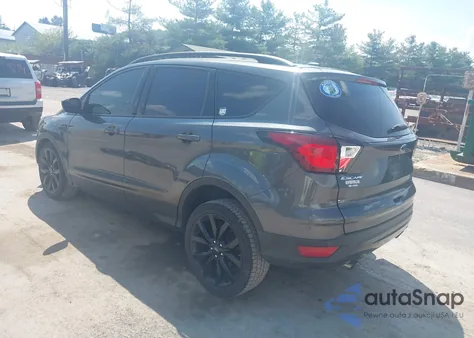 2018 Ford Escape Se из США, поврежденный, VIN 1FMCU9GD6JUC01308